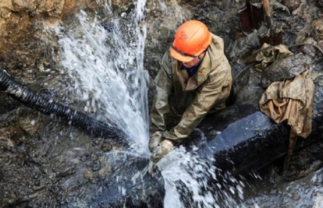 В Киеве порыв водопровода оставил без воды четыре дома