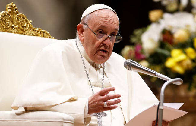 Папа Римський до Різдва закликав припинити вогонь на всіх фронтах світу