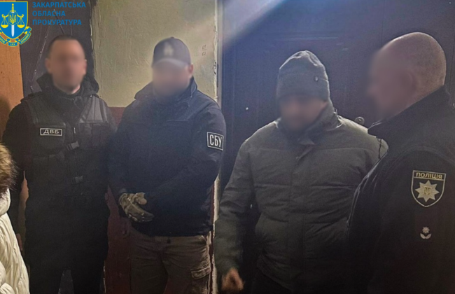 На Закарпатье мужчина за 8 тысяч долларов пытался переправить военнообязанного в Румынию