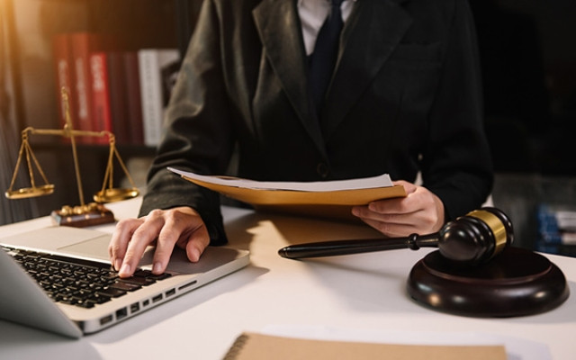 Суд подтвердил правомерность неисключения с интегрированной карты плательщика сведений о налоговом долге по НДС в размере более 11 млн гривен