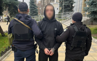 В Одессе двое черкасчан с ножом напали на мужчину и угнали авто