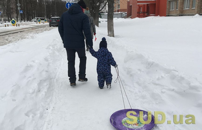 У Мінсоцполітики пояснили, чи можуть кандидати в усиновлювачі забрати дитину до рішення суду