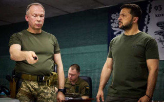Ураження об'єктів у Росії та ситуація на фронті — Зеленський заслухав доповідь Сирського і назвав основну мету для ЗСУ