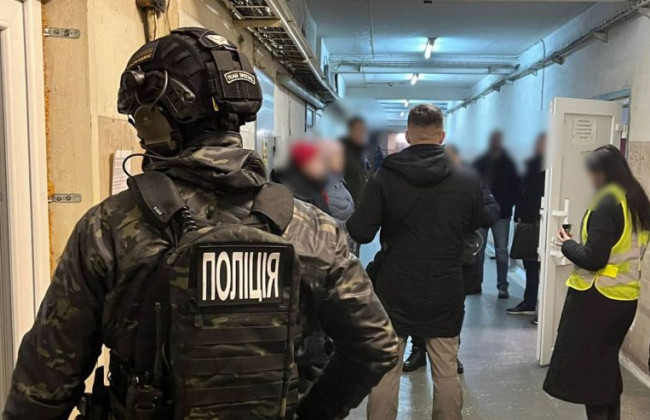 На объектах Укрзализныци проводят масштабные обыски по делу о перепродаже билетов