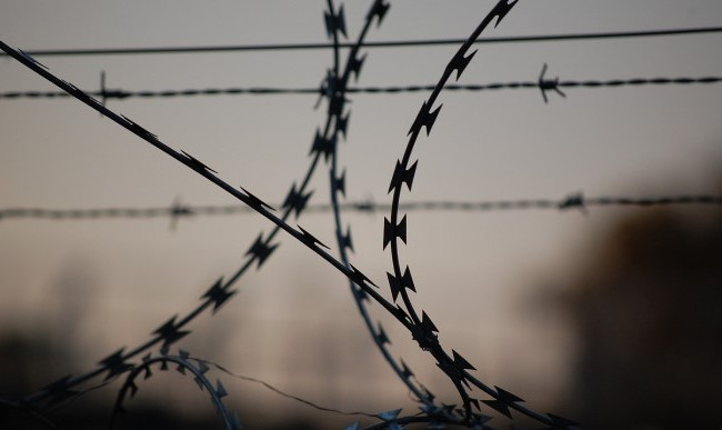 На Житомирщине посадили в тюрьму мужчину, который незаконно носил при себе холодное оружие