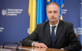 Відключення світла в Україні можуть тривати щонайменше до весни, — Міненерго