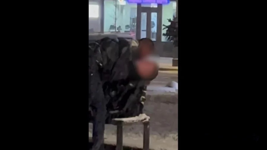 В центре Львова мужчина домогался к бессознательному подростку