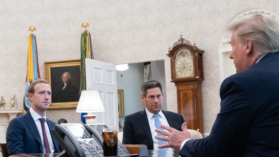 Марк Цукерберг пожертвовал 1 миллион долларов инаугурационному фонду Трампа – CNN