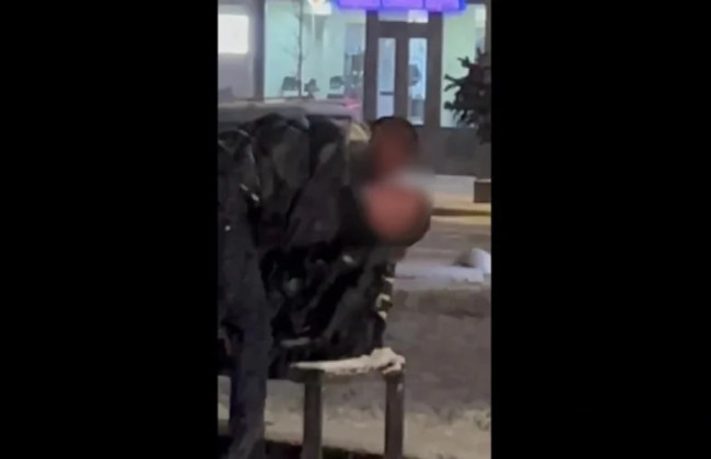 В центре Львова мужчина домогался к бессознательному подростку