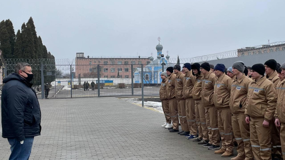 Администрации колоний обяжут при наложении взыскания не позднее 24 часов предоставить осужденному возможность сообщить об этом защитнику