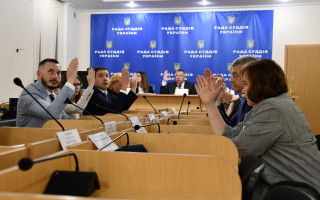 Дії ВККС у питаннях припинення безстрокових відряджень суддів створюють загрозу для здійснення правосуддя – Рада суддів