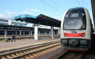 Укрзализныця открыла продажу первых билетов на прямой поезд в Будапешт