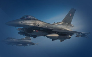 Польща підняла авіацію через масований російський обстріл України