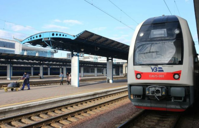 Укрзализныця открыла продажу первых билетов на прямой поезд в Будапешт