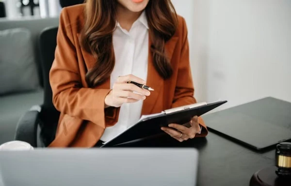 Можно ли устанавливать испытательный срок в период действия военного положения