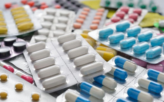 З 2025 року українці отримуватимуть ліки безоплатно в будь-якій аптеці