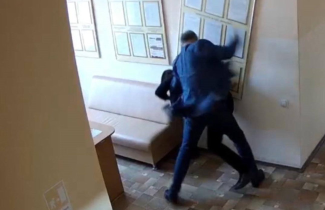 На Сумщине главу общины будут судить за избиение секретаря совета