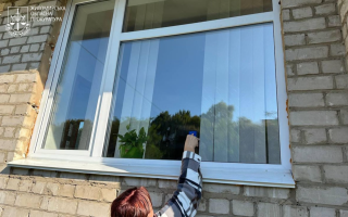 У Бердичеві судитимуть підрядника, який заволодів коштами, виділеними на заміну пошкоджених ракетою вікон в ліцеї