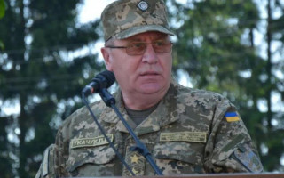 Начальника Національної академії сухопутних військ Павла Ткачука звільнили