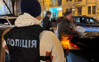 Посадовця КМДА підозрюють у відчуженні переходу від Центрального залізничного вокзалу