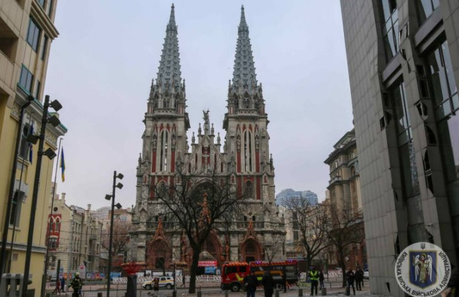 Костел Святого Николая в центре Киева поврежден из-за ракетной атаки, фото