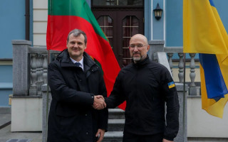 Якщо Київ захоче сісти за стіл переговорів, то це має бути лише після перемоги України — прем'єр Литви Палуцкас