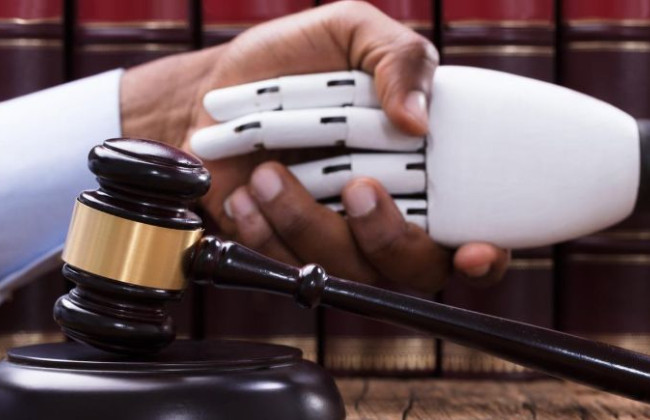 Верховный суд Иллинойса разрешил судьям и адвокатам использовать ИИ, но есть условия