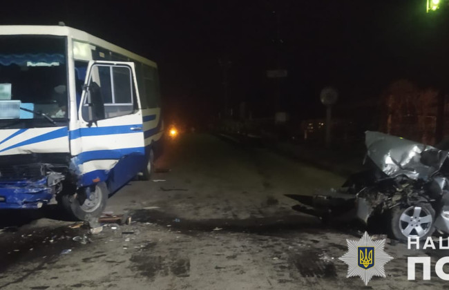 На Львовщине столкнулась легковушка и автобус – есть погибший и травмированные в результате ДТП