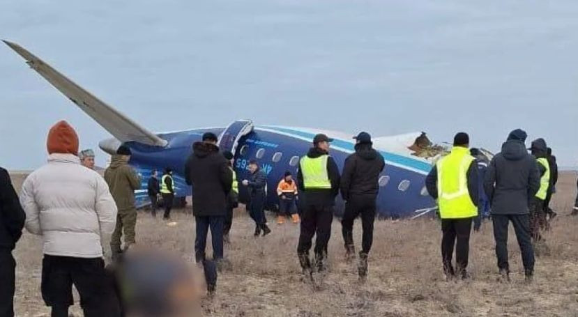 Обнародовали видео с места падения самолета в Казахстане