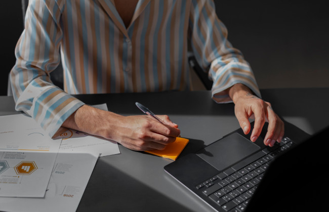 В Минюсте ответили, какие нотариальные действия можно совершать, пока не работают реестры