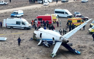 Причиною авіатрощі лайнера Azerbaijan Airlines стала російська ракета — ЗМІ