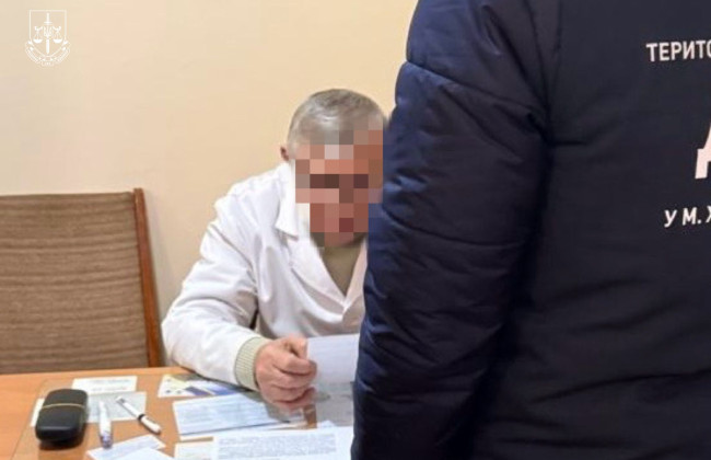 Двое прокуроров и чиновники МСЭК подозреваются в мошенничестве с группами инвалидности