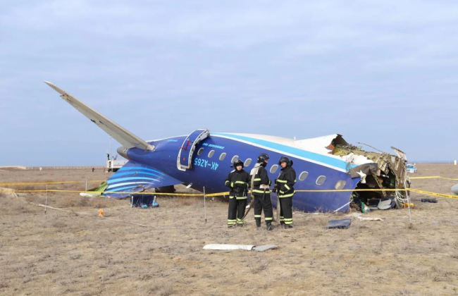 Самолет был сбит на территории РФ — в Азербайджане потребовали извинений от российской стороны