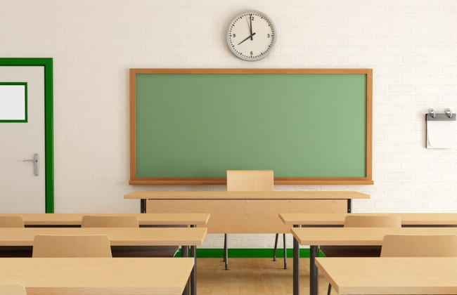 На Львівщині суд оштрафував жінку, син якої пропустив понад 100 уроків