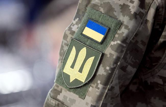 Кабмин упростил выдачу вида на жительство иностранцам-военным и волонтерам