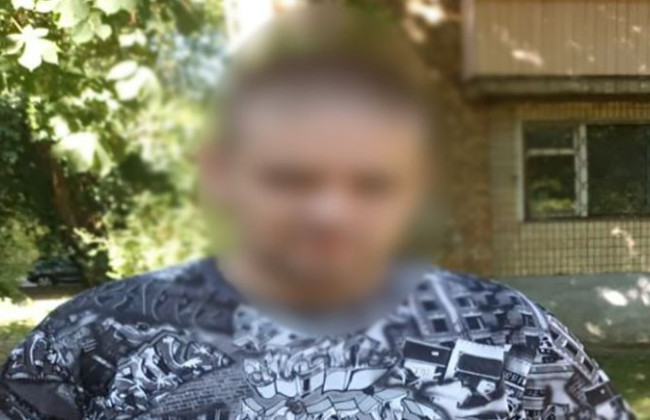 В Киеве будут судить мужчину, совершившего разбойное нападение на супружескую пару в сквере