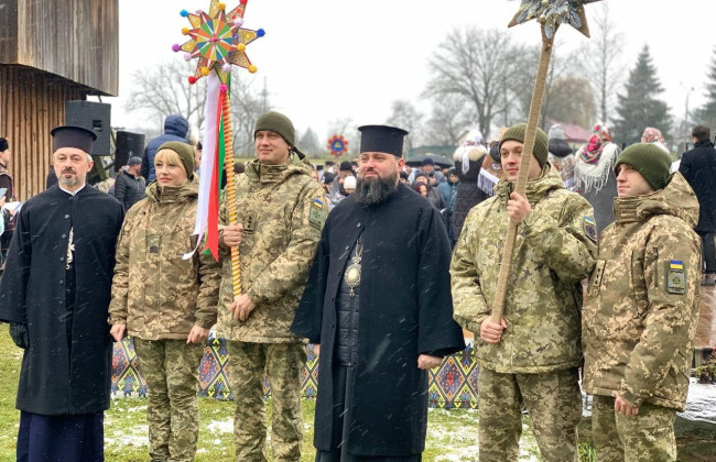 В Черновцах установили мировой рекорд по самому массовому исполнению колядки