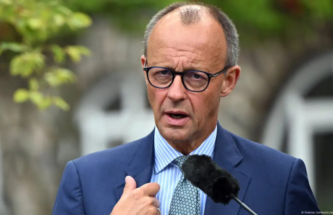 Кандидат у канцлери Фрідріх Мерц заявив, що Німеччина може відправити миротворців в Україну, але за згоди РФ