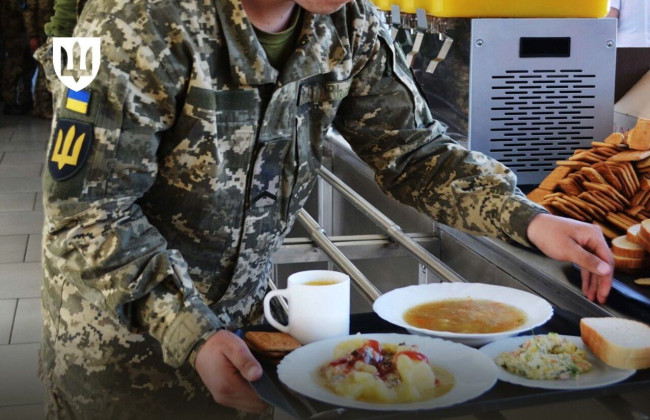Как кормят военных в ВСУ – стандарты, рационы и калорийность