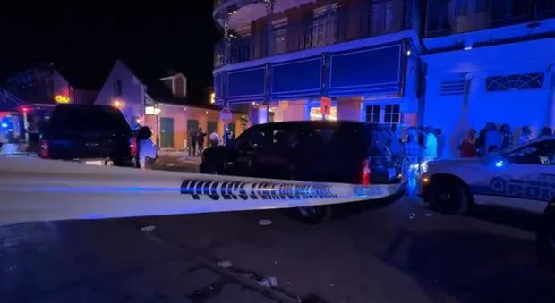 В Новом Орлеане грузовик на скорости въехал в толпу – десятки погибших и пострадавших