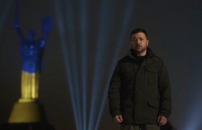Володимир Зеленський привітав українців з Новим роком, відео