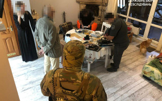 На Дніпропетровщині судитимуть командира частини, через якого військові замість якісного одягу отримували дешеві аналоги