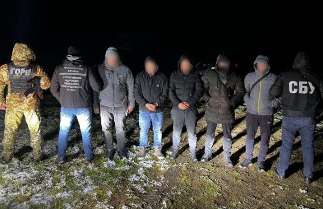 6-9 тысяч долларов за нелегальное пересечение границы — в Одесской области задержали дельцов