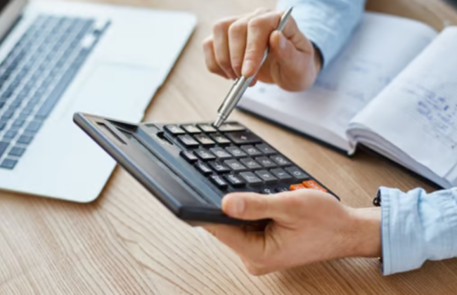 Чи звільняються від військового збору ФОПи-платники єдиного податку І та ІІ груп на час хвороби чи лікарняного