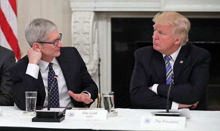 Гендиректор Apple Тим Кук пожертвует $1 млн на инаугурацию Дональда Трампа