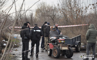 В Черкасской области женщина положила новорожденного ребенка в пакет и выбросила в мусорный бак
