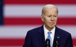 Байден сподівається, що Конгрес не дозволить Трампу зупинити допомогу Україні