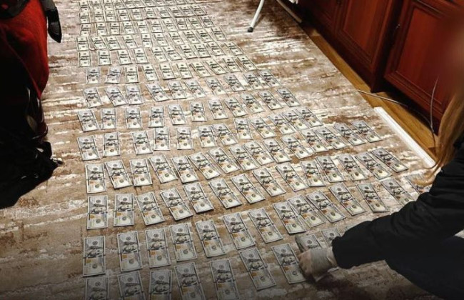 Во Львове задержали главу ВВК, который за $2000 обещал отсрочку от мобилизации