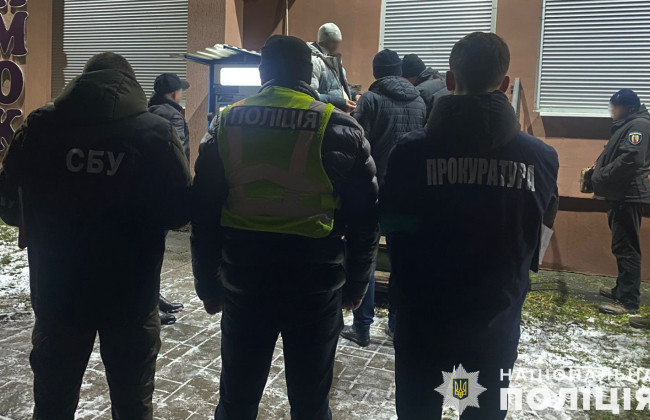 На Львівщині зловмисник за хабар обіцяв військовозобов’язаному отримати інвалідність через нові експертні комісії