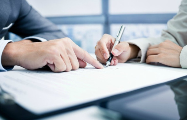 Законно ли установить в коллективном договоре пункт об ограничении некоторых выплат для совместителей